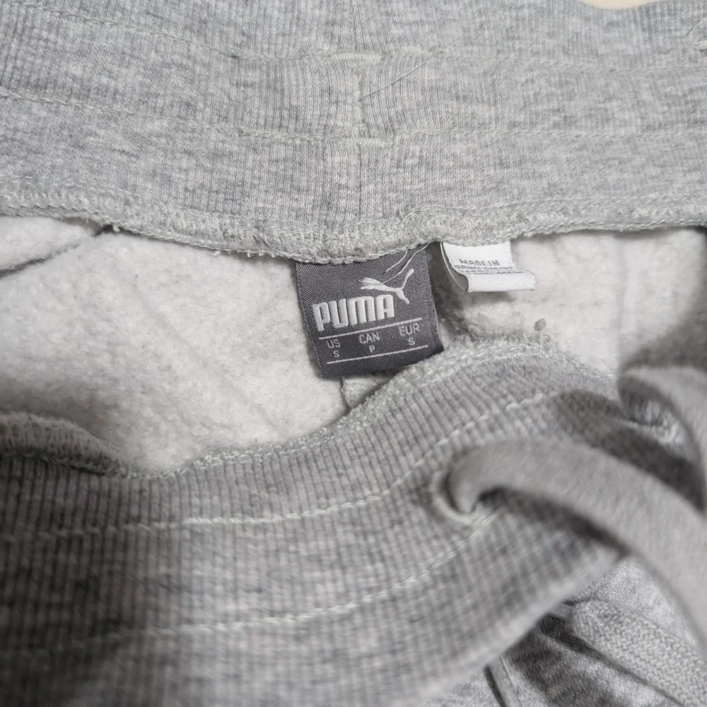 Puma Gray Sweatpants Elastic Cuffs Relaxed Fit